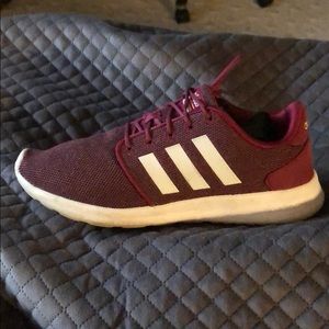 Adidas Cloudfoam tennis shoes